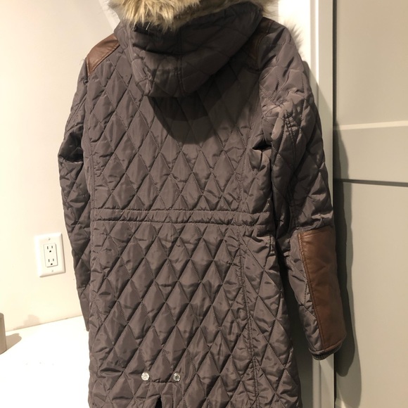 Ralph Lauren Olive colored Winter Coat with leather sleeve detail - Picture 3 of 3